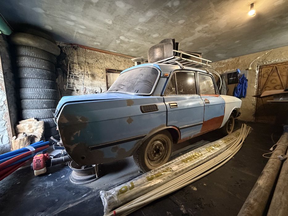 Москвич 2140 SL Люкс (обшивка салону знята)