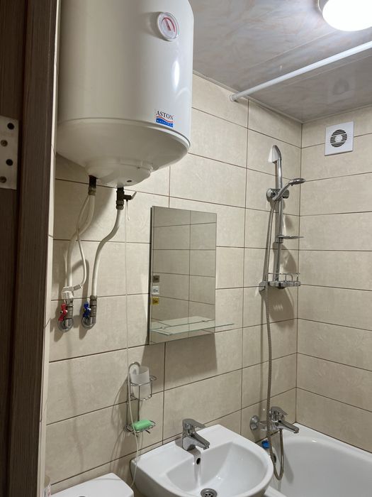 Здам 2 кім кв. Жд. Авто. Вок. . По добово. По годинно.