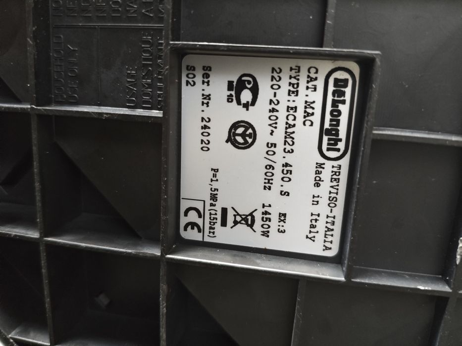 Кофемашина DeLonghi ECAM 23.450s