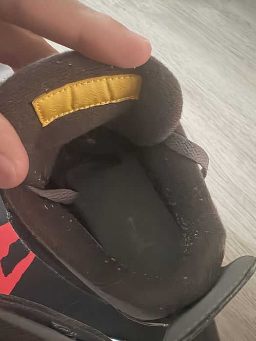 Jordan 4 grey.