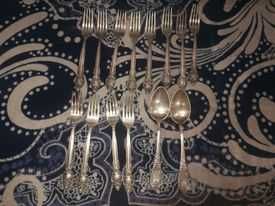 Sztućce grubo posrebrzane