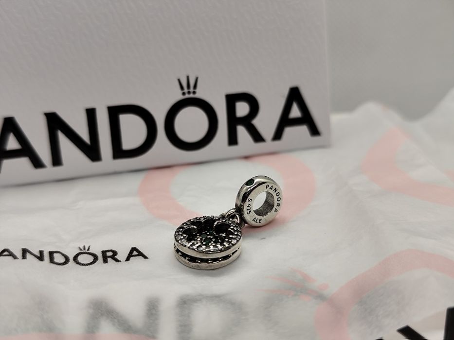 Pendente trevo da Pandora