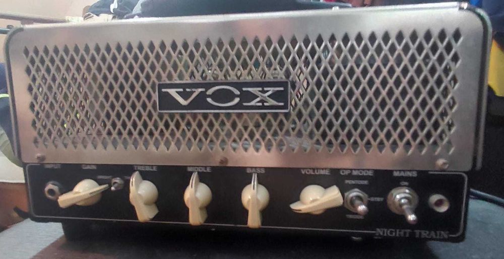 Vox NT15C1 Night Train 15W + Vox Coluna 10" | Perfeitas Condições!!!