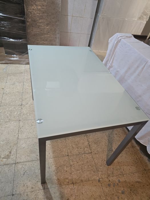 Mesa de vidro  cozinha