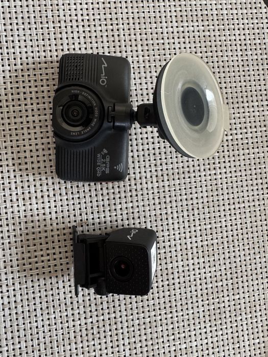 Kamerka Samochodowa MiVue 798D + tylnia kamerka