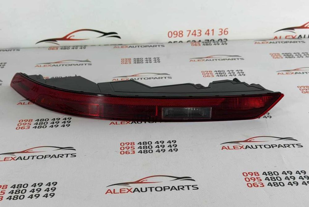 Лівий ліхтар заднього бампера лівий Audi Q5