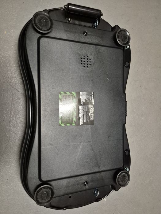 Plataforma de vibração ultra de Bluefin Fitness máquina de exercícios