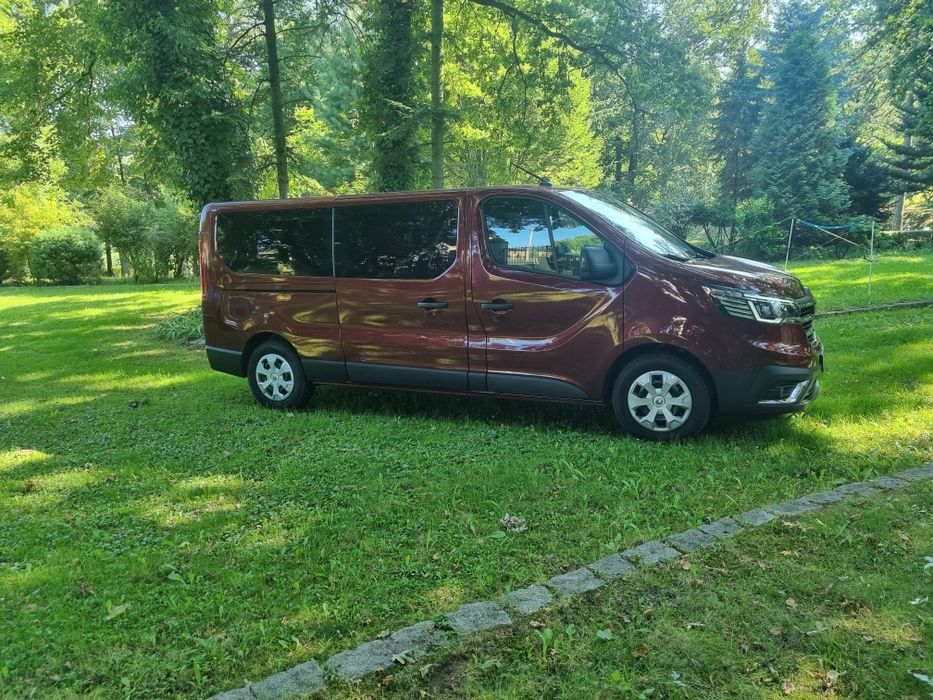 Wynajem Busa- Busów - 9 osobowych