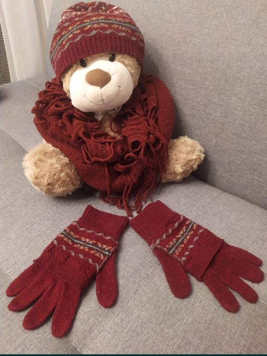 Комплект - шапка, шарф, рукавички - для яскравих дівчат!