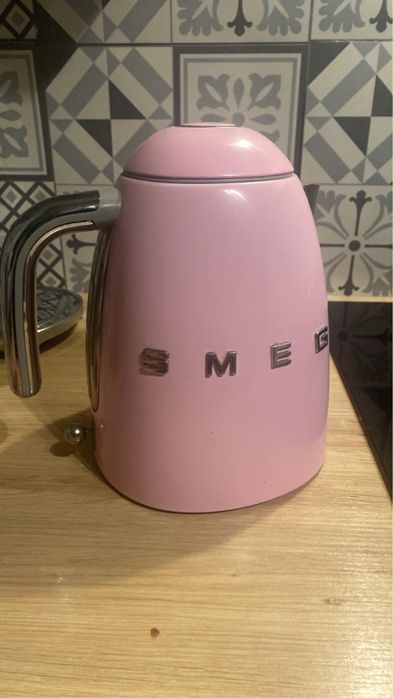 Sprzedam czajnik marki SMEG