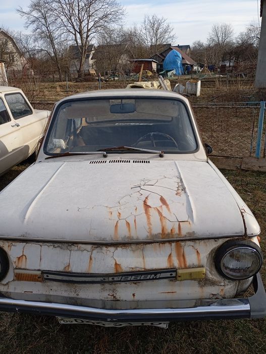 ЗАЗ 968 є три під відновлення