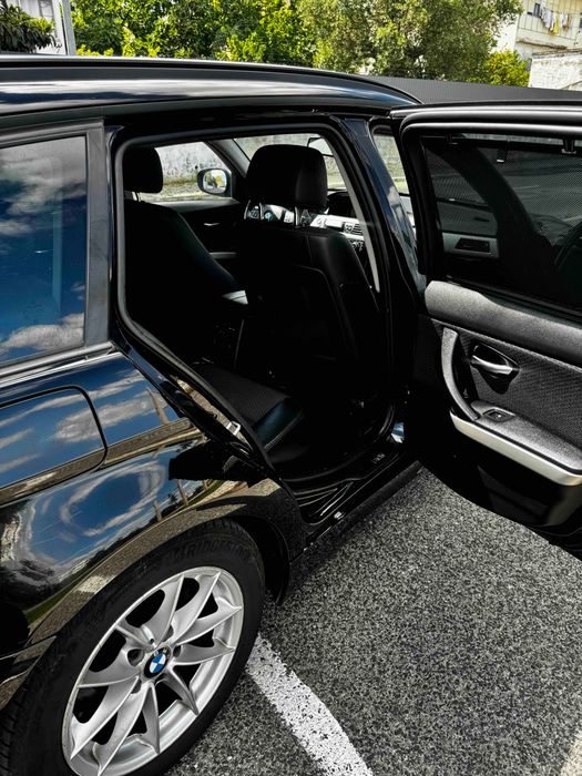 BMW 320D Preto CarPlay