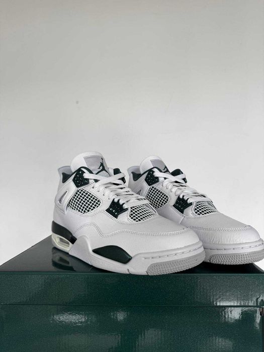 Air Jordan 4 „Oxidized Green”