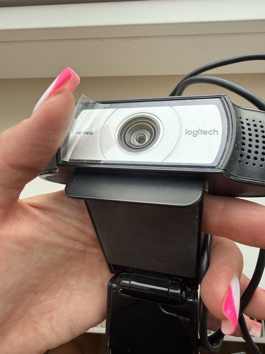 Logitech C930e HD и HD C310 та USB-хаб