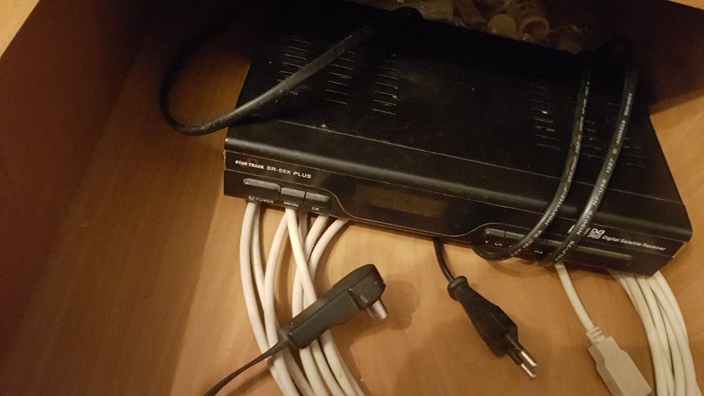 Спутниковая антенна и тюнер