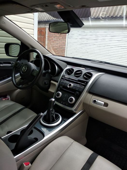 Продам Mazda CX7