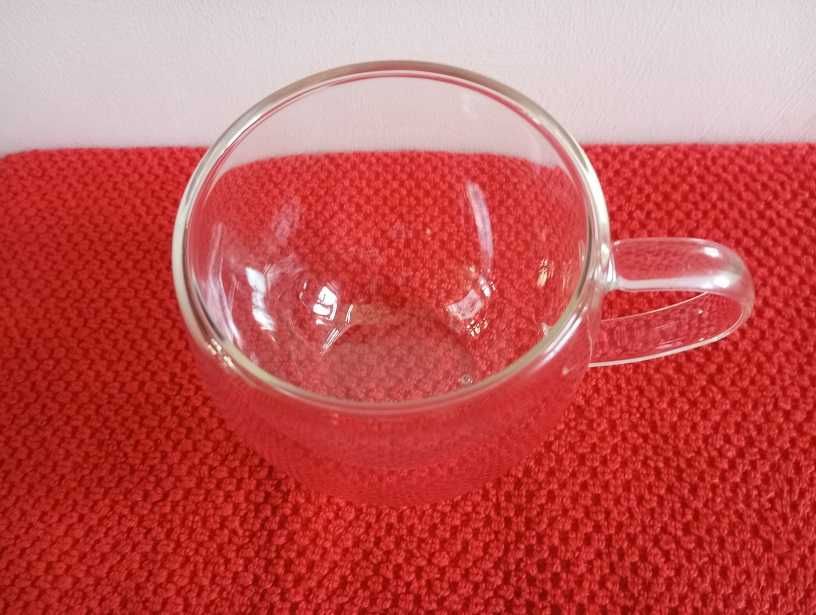Filiżanki z podwójną ścianką, 250 ml.