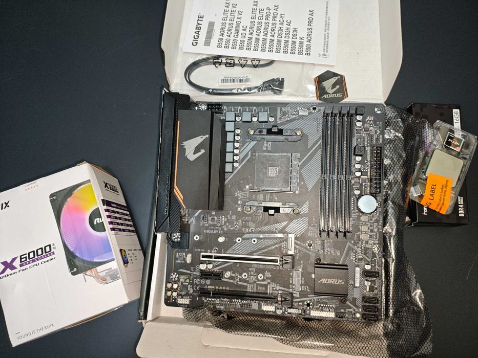 Gigabyte B550M Aorus, AMD Ryzen 5 5600, DDR4 32GB RGB, кулер комплект