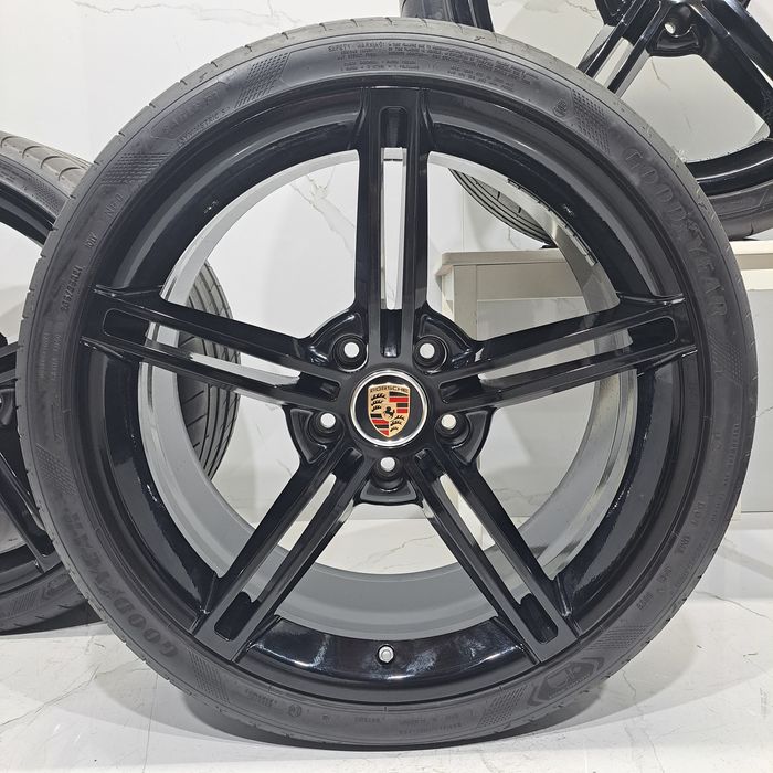 Jantes 21" Originais Porsche Taycan Turbo Mission E 5x130 com pneus