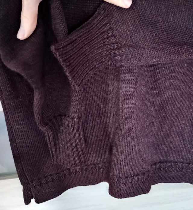 Коричневий теплий светр вовна на 44-46 розмір