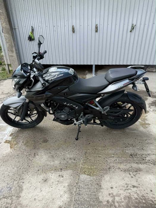 BAJAJ PulsarNS200
