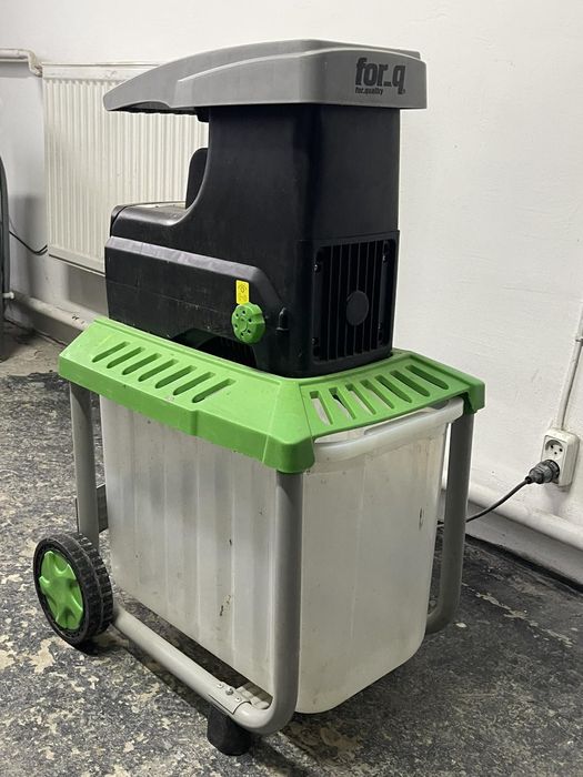 Подрібнювач садовий 2500 W