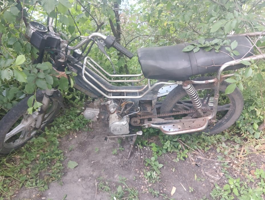 Разборка дельта есть двигатель 72 кубов есть скутер Honda Lead на разборку