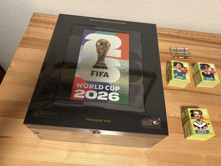 Panini - Pudełko kolekcjonerskie (zawiera karty)