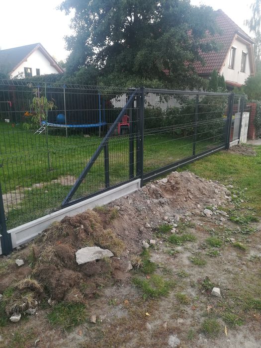 Panele ogrodzeniowe. Furtka. Brama. MONTAŻ