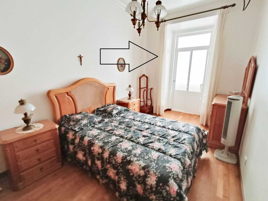 Vende-se Porta em boa condição- 2º mão