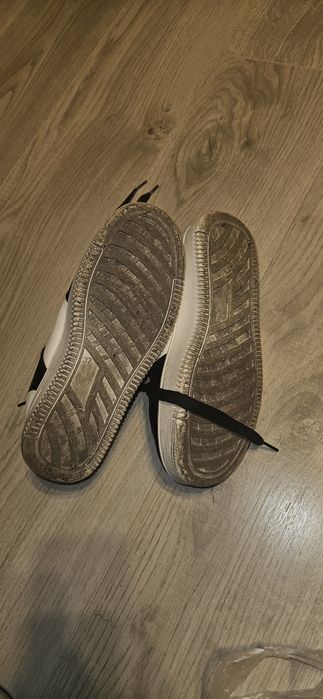Młodzieżowe sneakersy dziewczęce