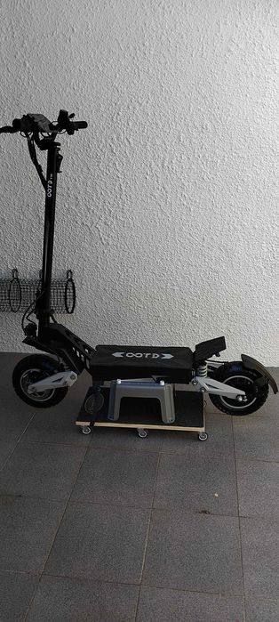 Trotinete OOTD T10 versão superior com 18AH -NOVA