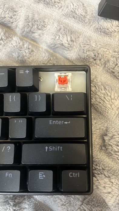 Продам механічну клавіатуру 60%