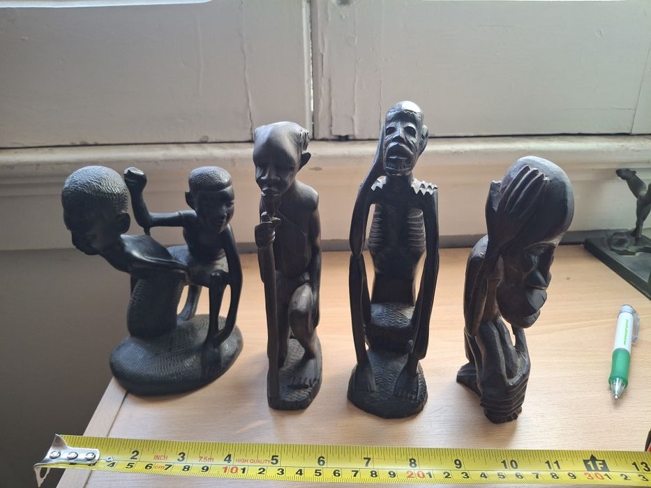 4 estatuetas madeira africana