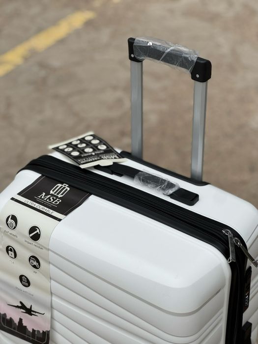 Валіза з розширенням MSB PP010 біла поліпропілен чемодан на колесах
