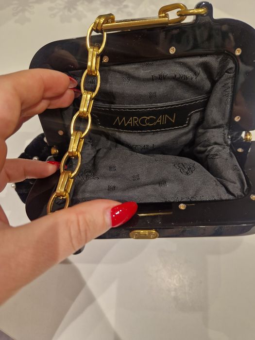Оксамитовий клатч Marc Cain