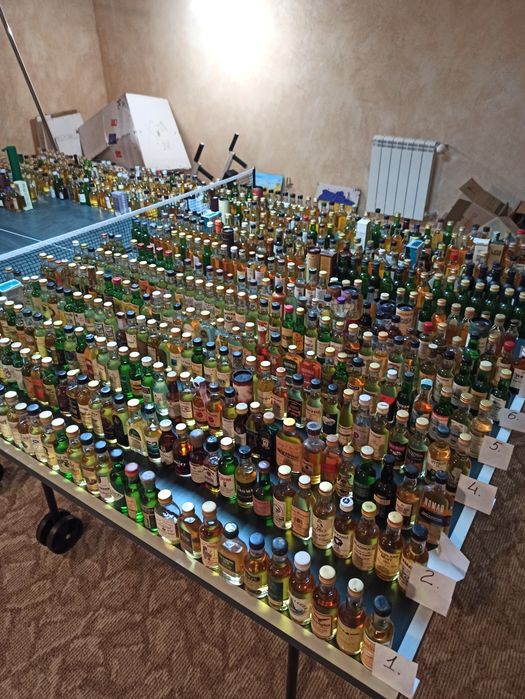 Мини бутылочки в количестве продаем