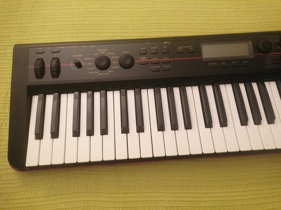Sintetizador Korg Kross 61