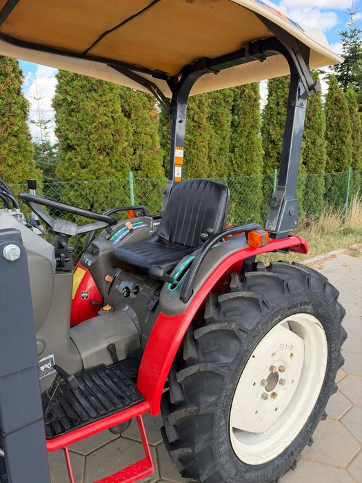 Mini traktorek YANMAR F250 f255 model 25KM  ladowacz glebogryzarka