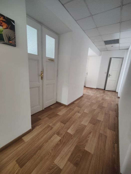 Оренда Комерція вул. Коновальця ( бічна)Офіс 2 кім 50 м.кв ,ц 250 $ - Вид 3