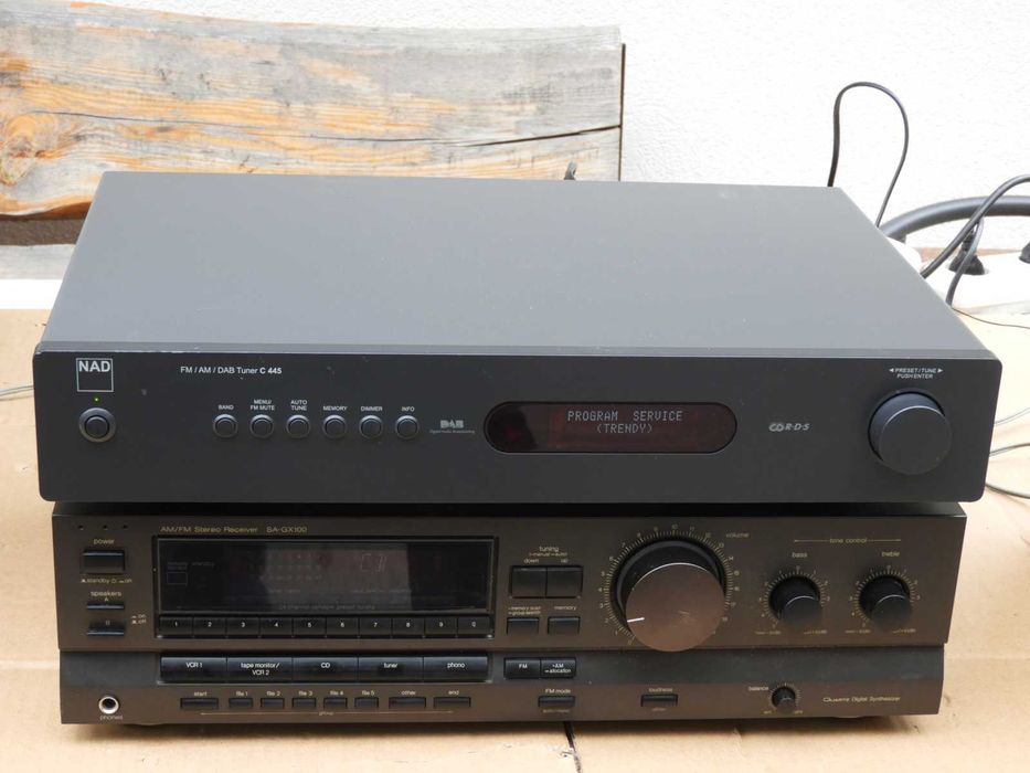 Radio tuner radiowy NAD C445 z UKF I DAB