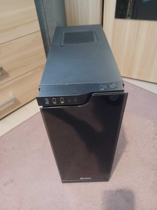 Komputer stacjonarny