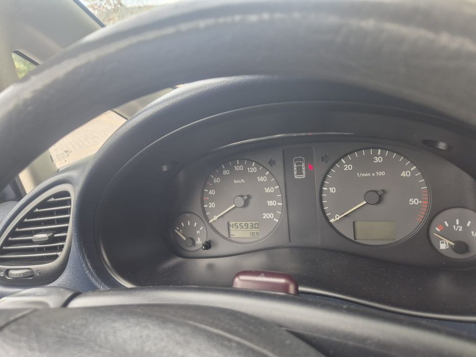 Volkswagen Sharan 1.9 TDI – 1998 – 7 Lugares