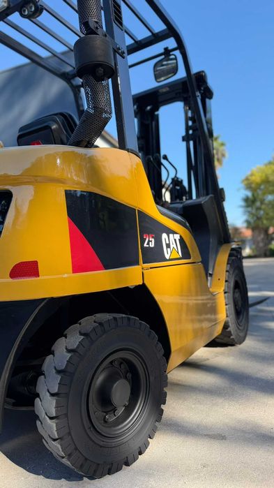 Empilhador 2500kg
