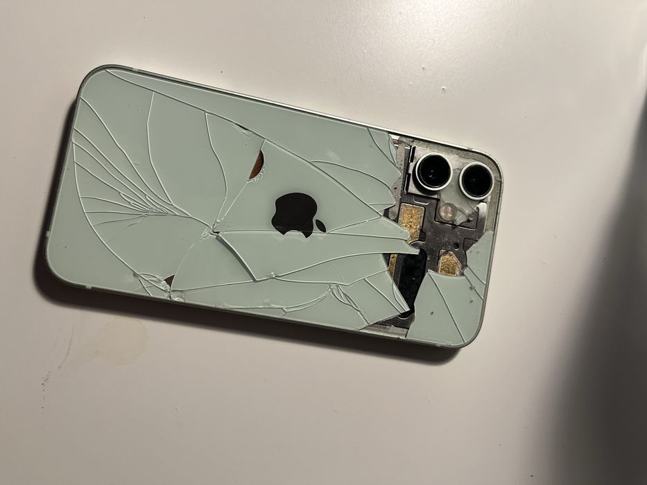Iphone 12 mini orecisa de reparo