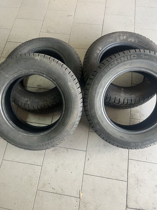 Opony wielosezonowe jak nowe z 2025 195/65R15