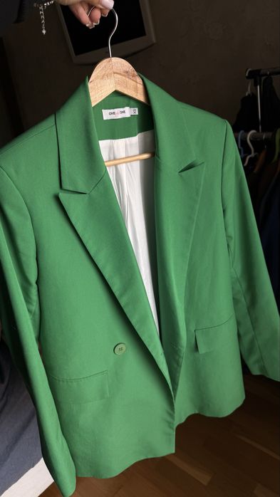 Піджак  жіночий зелений One by one