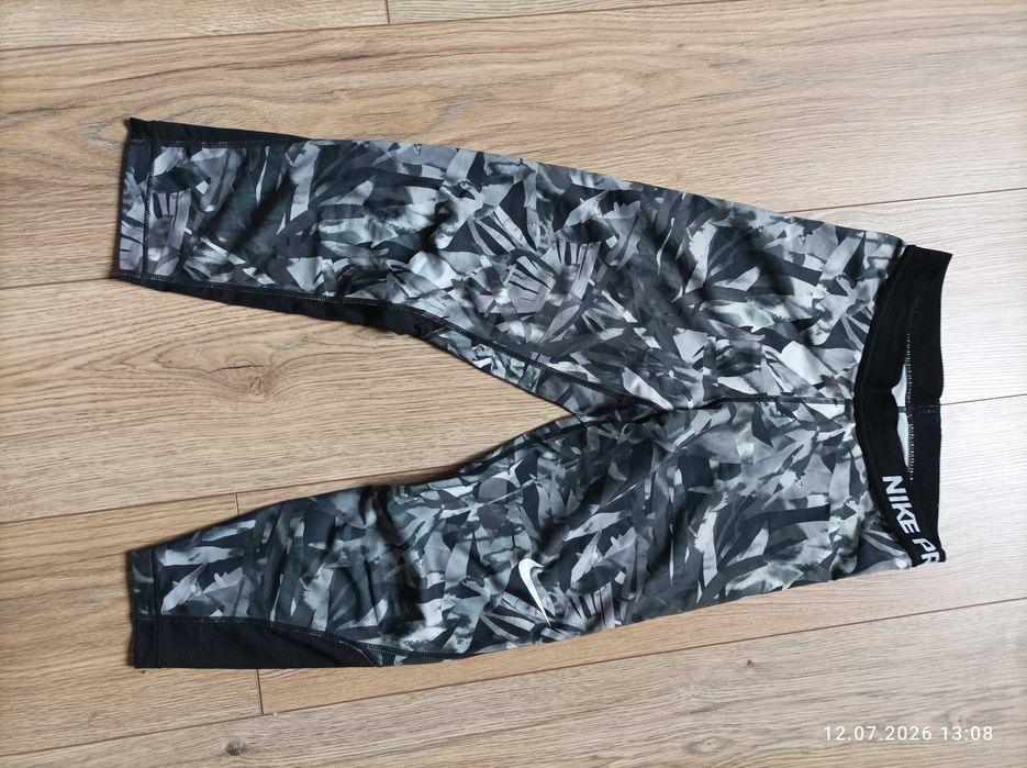 Leginsy Nike, r. S