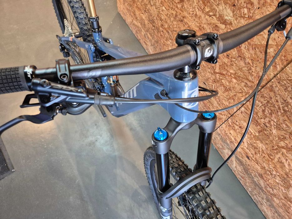 Bicicleta Eléctrica e-bike PIVOT Shuttle LT Ride S (como nova)