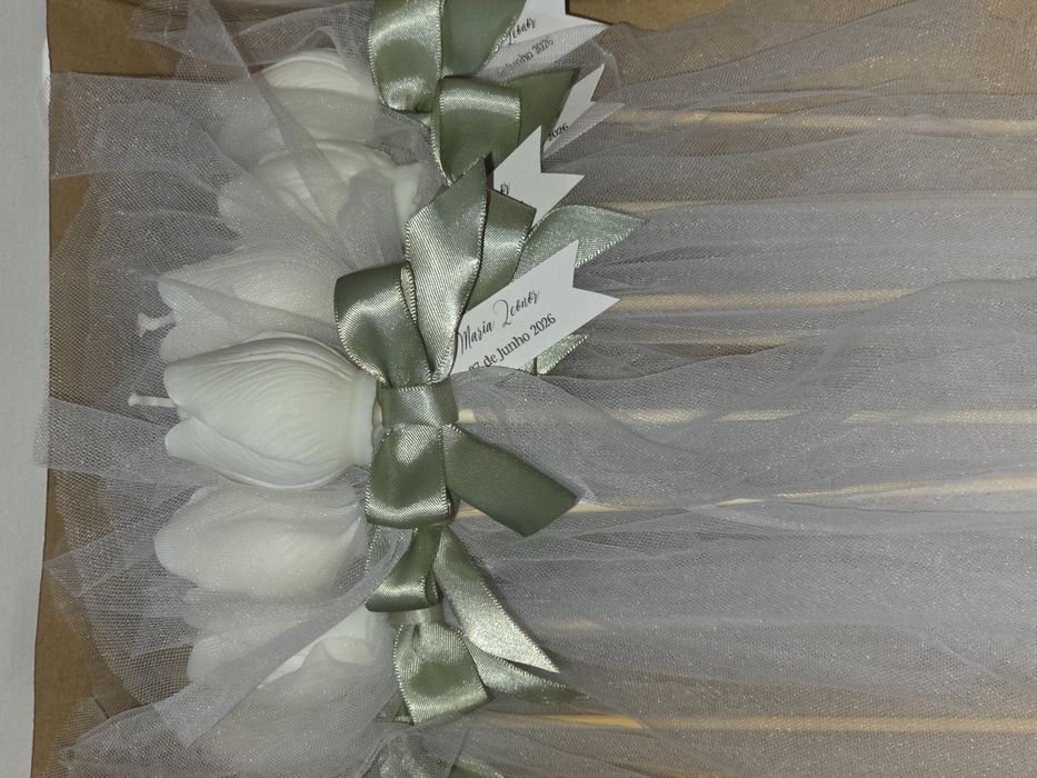 Lembranças de Casamento / Batizado – Tulipas em Tecido Personalizadas